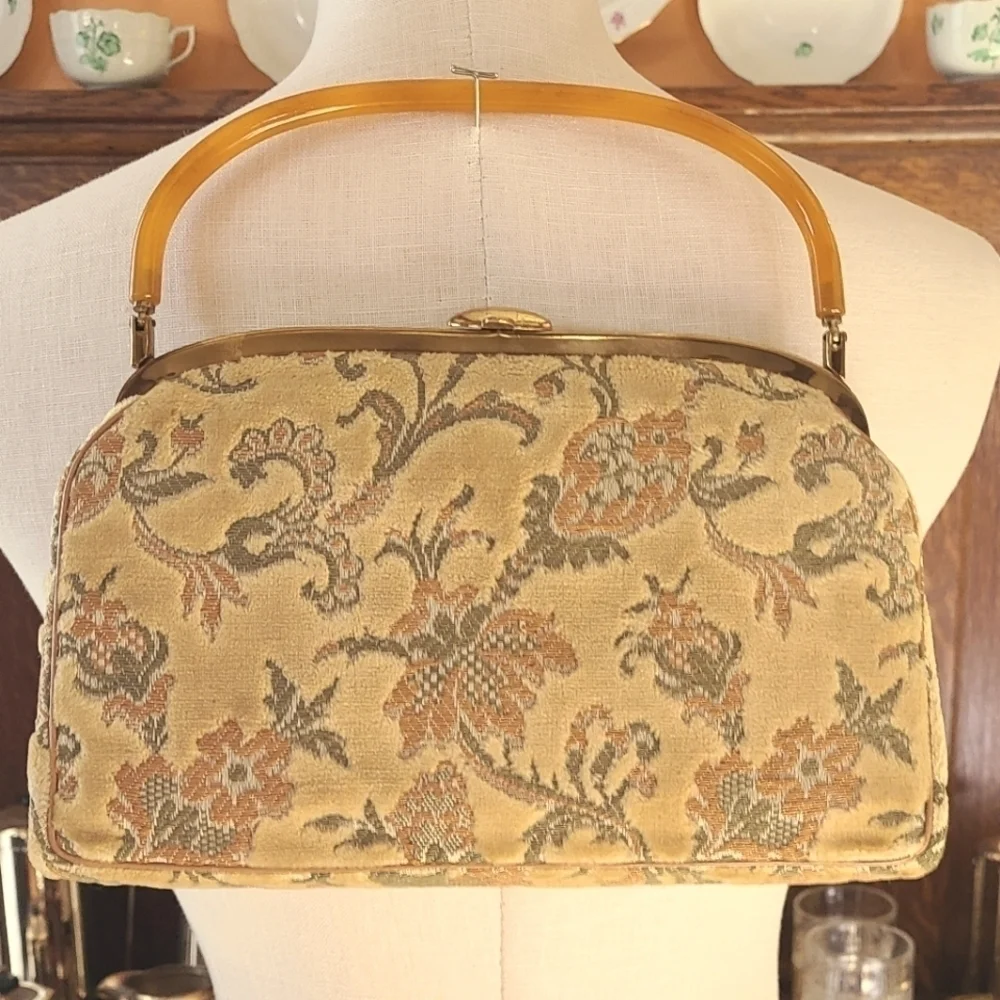 Vintage 1940s Tapestry Bag w/ Bakelite Handle - Picture 2 of 10